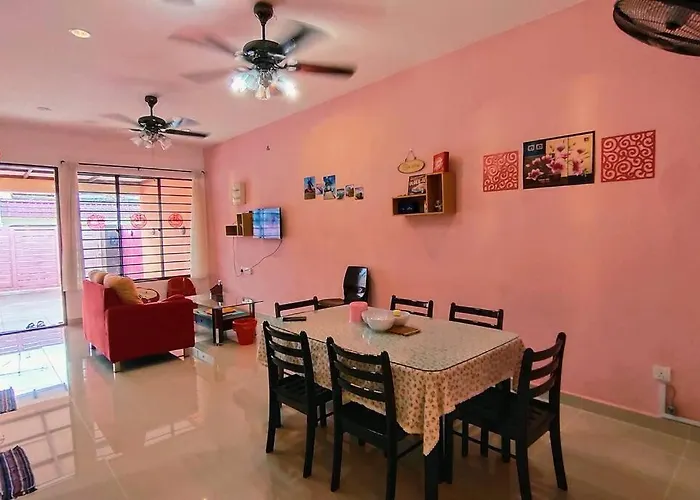 46 Jb Tmn Century 5Room 18Pax Near Ciq Ksl Mall